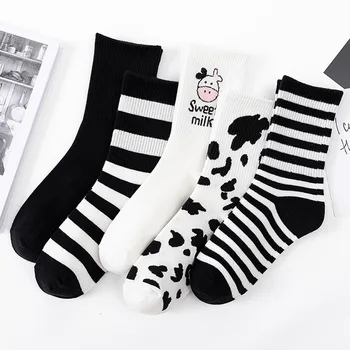 Pruhované ponožky zábavné krava print biele cartoon calcetines útulný harajuku skarpetki damskie roztomilý zvierat chaussettes kawaii šťastný ponožka